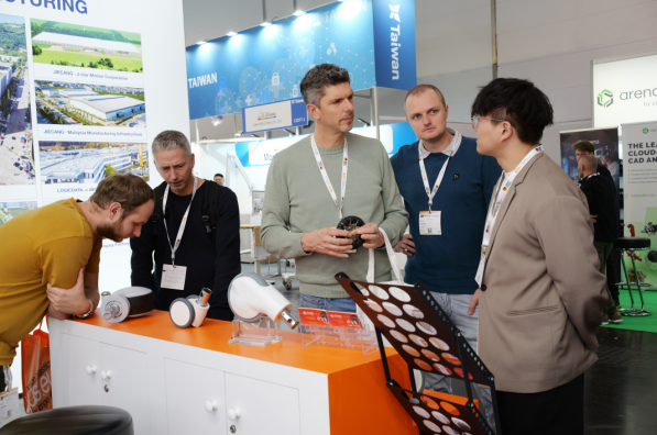 electric drive smarter mobility keyeast showcases at medica germany 3